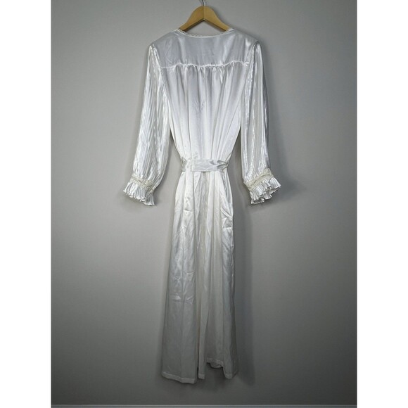 NWT VTG 80s Cabernet White Satin Lace Robe Wedding Honeymoon Peignoir Size M - Picture 12 of 14